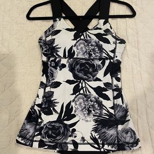 Lululemon top, size 6